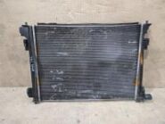 Б/у радиатор двигателя Hyundai Tucson TL OEM 25310-D3300 рабочая сторона сот