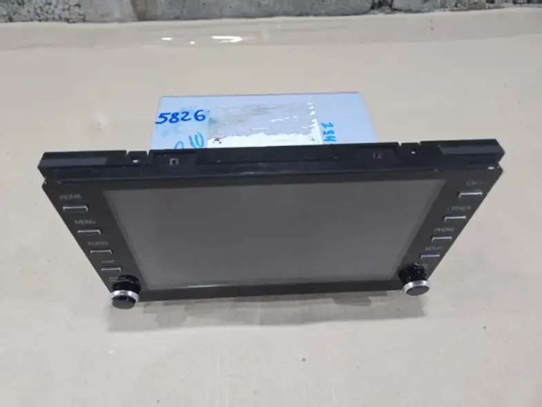 Оригинальная магнитола Toyota Corolla E210 б/у OEM 86140-02K90 вид спереди