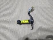 Пиропатрон капота правый Hyundai Tucson TL (2015-2021) OEM 84610D3100 общий ракурс
