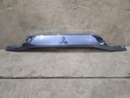 Оригинальная накладка крышки багажника Mitsubishi Outlander 3 GF 2012-2022 OEM 8330A440 общий вид