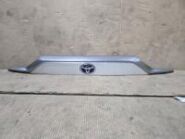 Накладка крышки багажника toyota rav4 50 xa50 2018-  