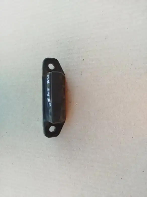 Оригинальная кнопка багажника Lexus RX 4 2015-2023 OEM 84840-28050 вид спереди