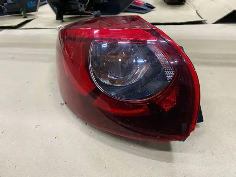 Задний левый фонарь в крыло Mazda CX-5 KE K070-51-160C — общий вид