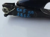 Передняя правая ручка Mazda CX-5 KE KD53-58-41XA12 на темном фоне