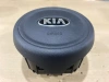 Крупный план штрих-кода на подушке руля Kia Sportage